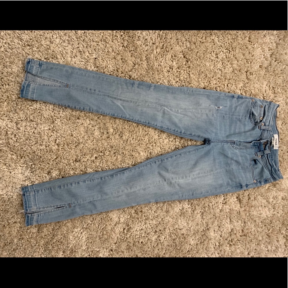 Front Ankle Slit Jeans